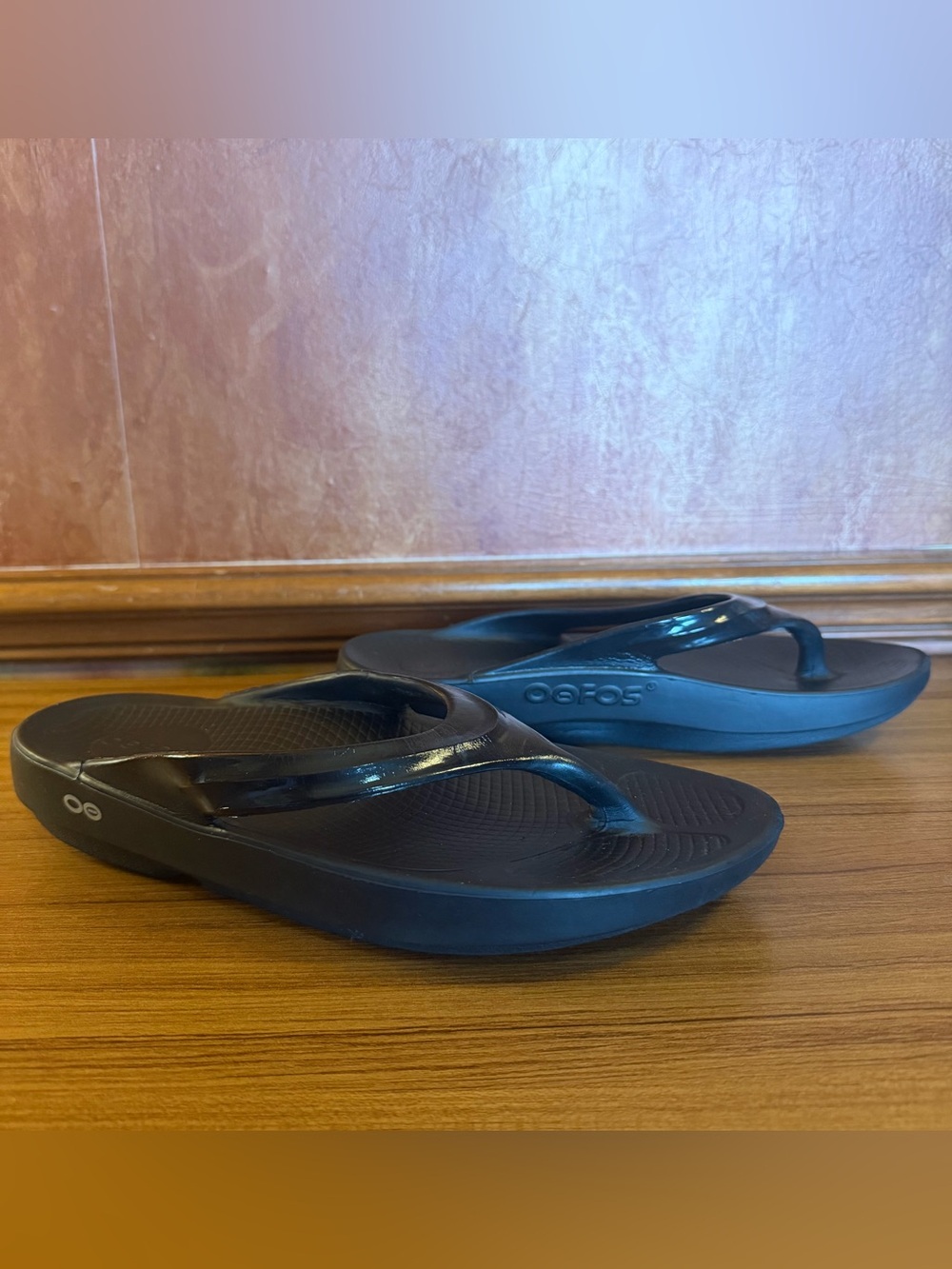 OOFOS OOlala Women's Recovery Sandals Flip Flops Black Size 10 Comfort Used